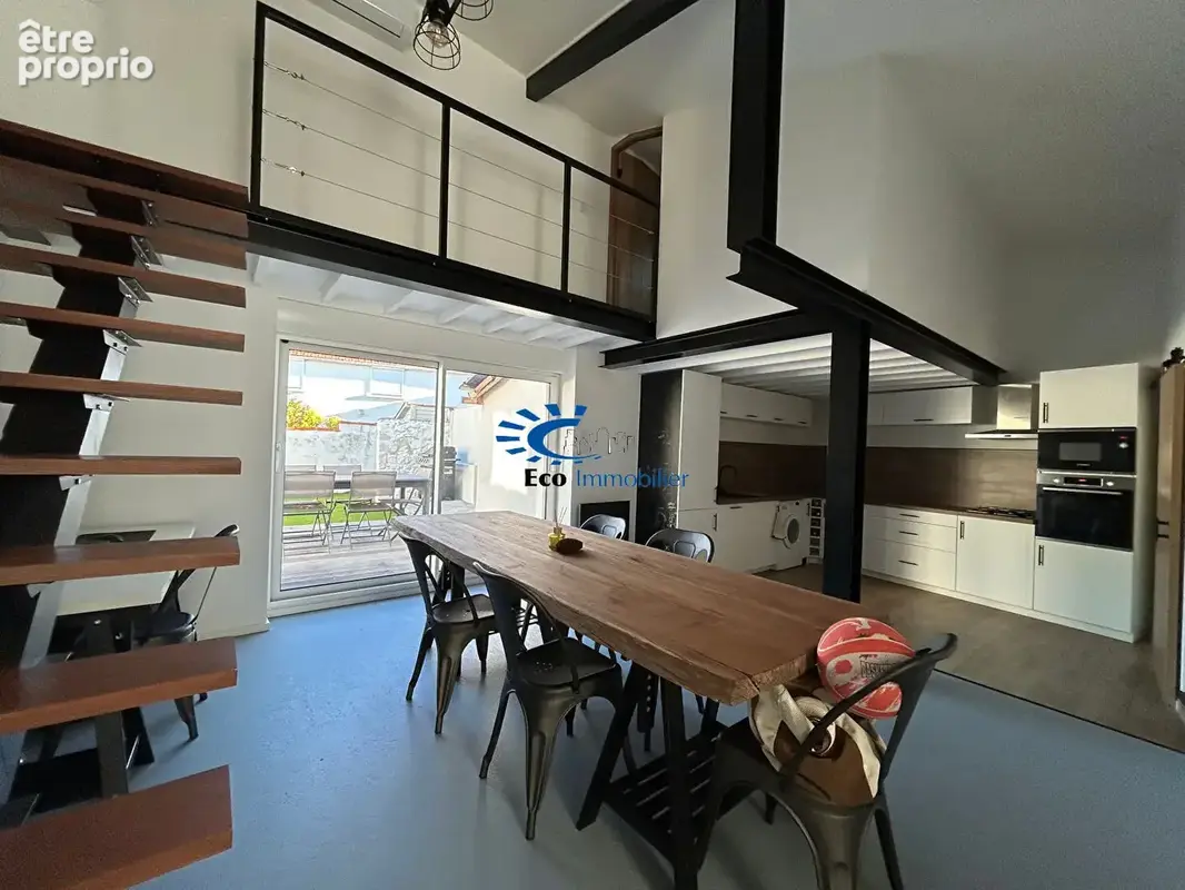 Exclusivite la rochelle maison de ville avec jardinet et terrasse - photo 5