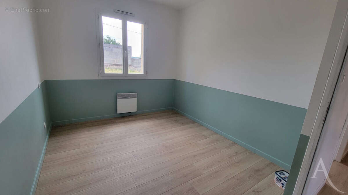 Maison à vendre Saint Etienne Du Bois - photo 6