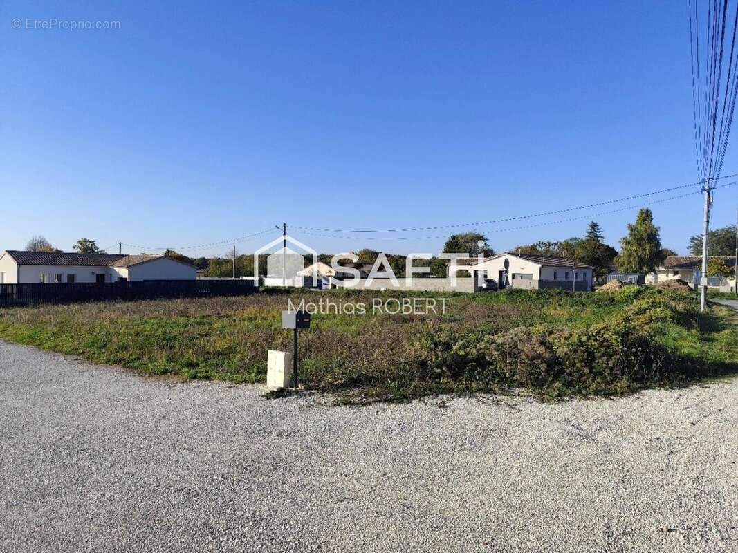 Photo 3 - Terrain à VILLEJOUBERT