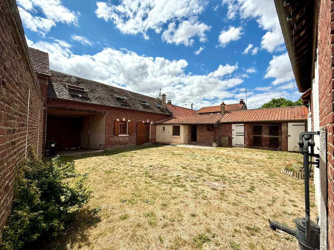 Rollot - 92m2 - maison - 3 chambres - grange - dependance - jardin - photo 2
