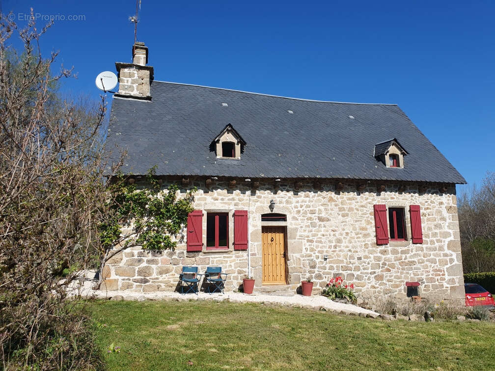 Maison à GROS-CHASTANG
