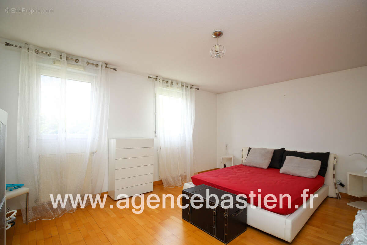 Appartement à GEX