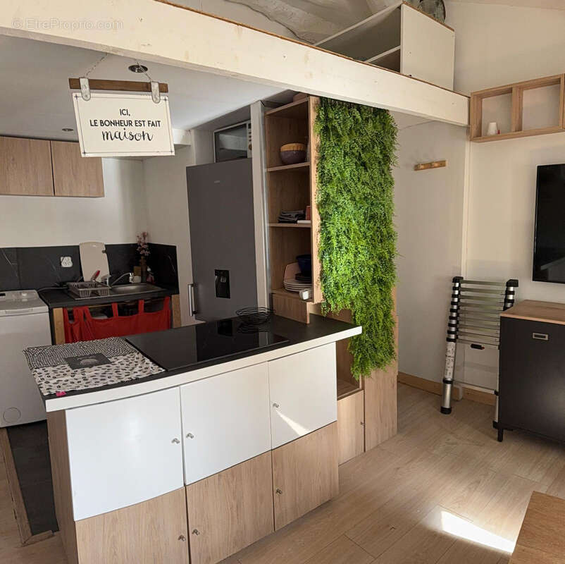 Appartement à ROQUEVAIRE