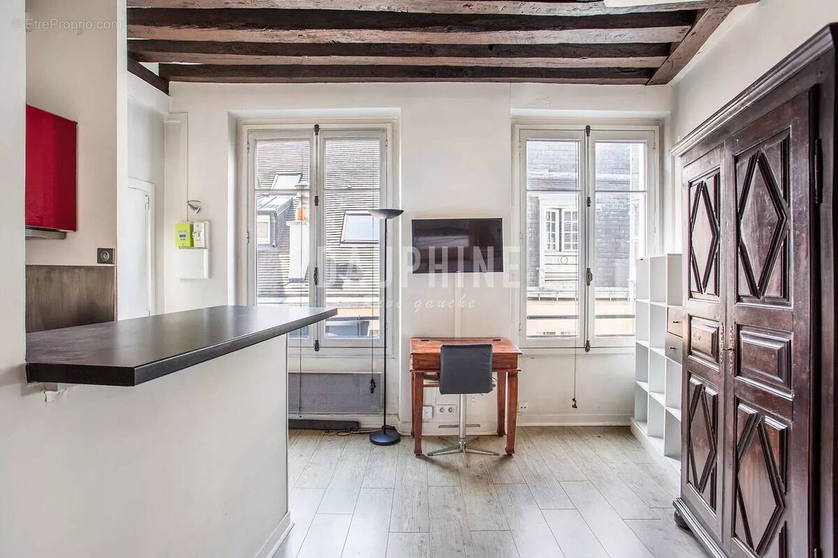 Appartement à PARIS-6E