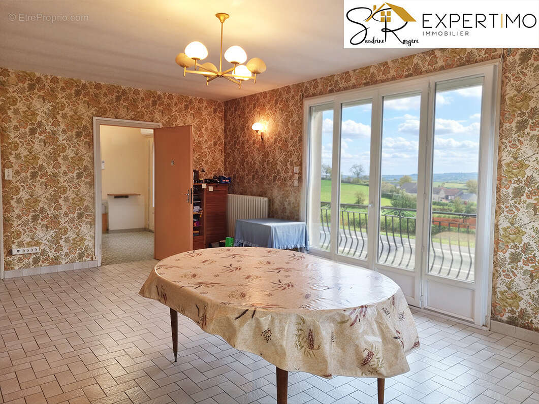 Maison à LAPEYROUSE