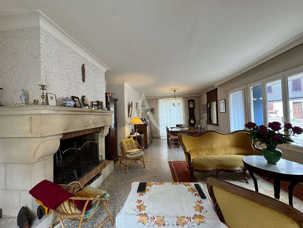 Maison à LABASTIDE-DE-LEVIS