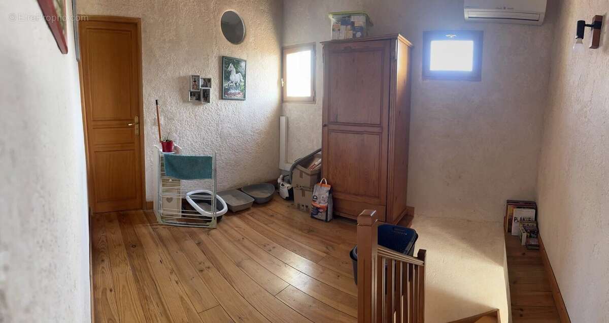 Maison à CHATEAUDOUBLE