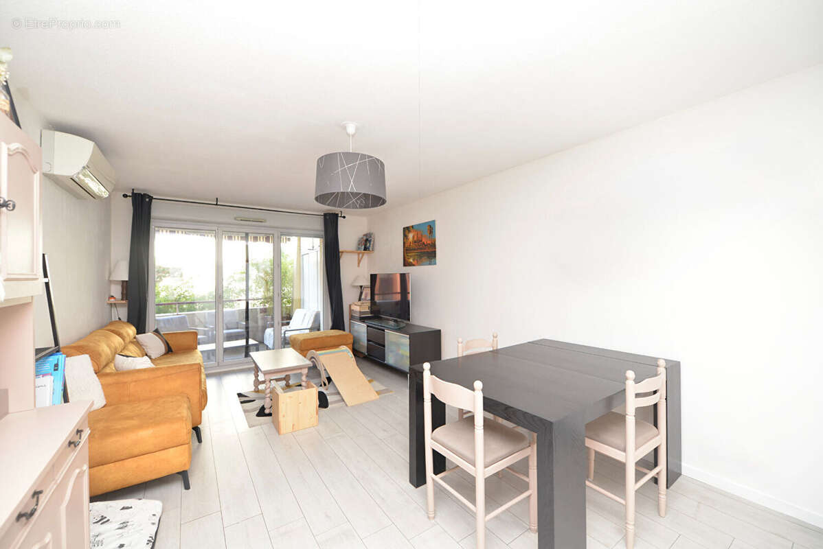 Appartement 4 pièces de 85 m² - Borderouge - photo 5