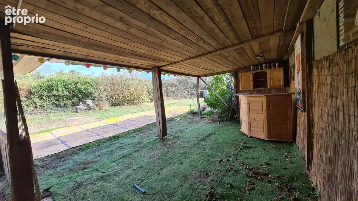 3 chambres, 1 dépendance offant un bel espace en pelouse avec une mare - photo 16