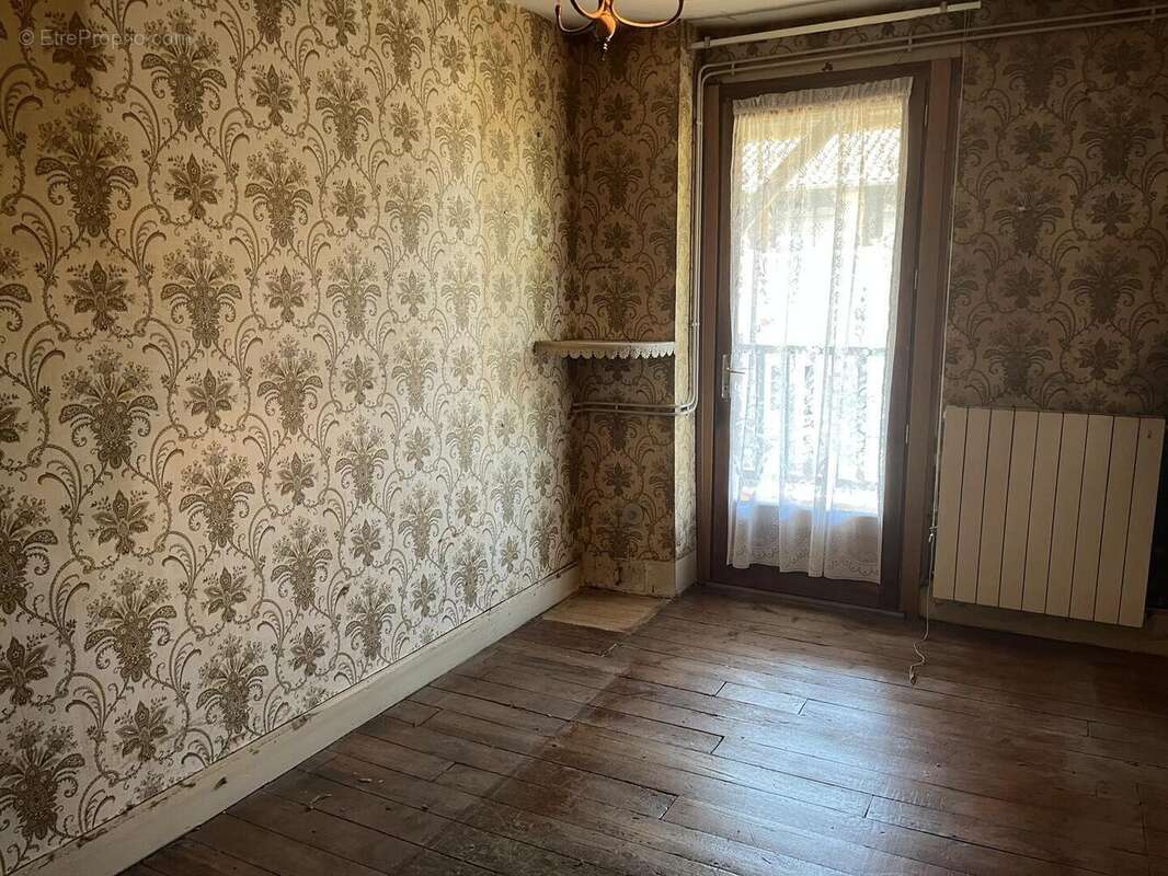 FIGEAC CENTRE - Maison avec deux appartements - photo 17