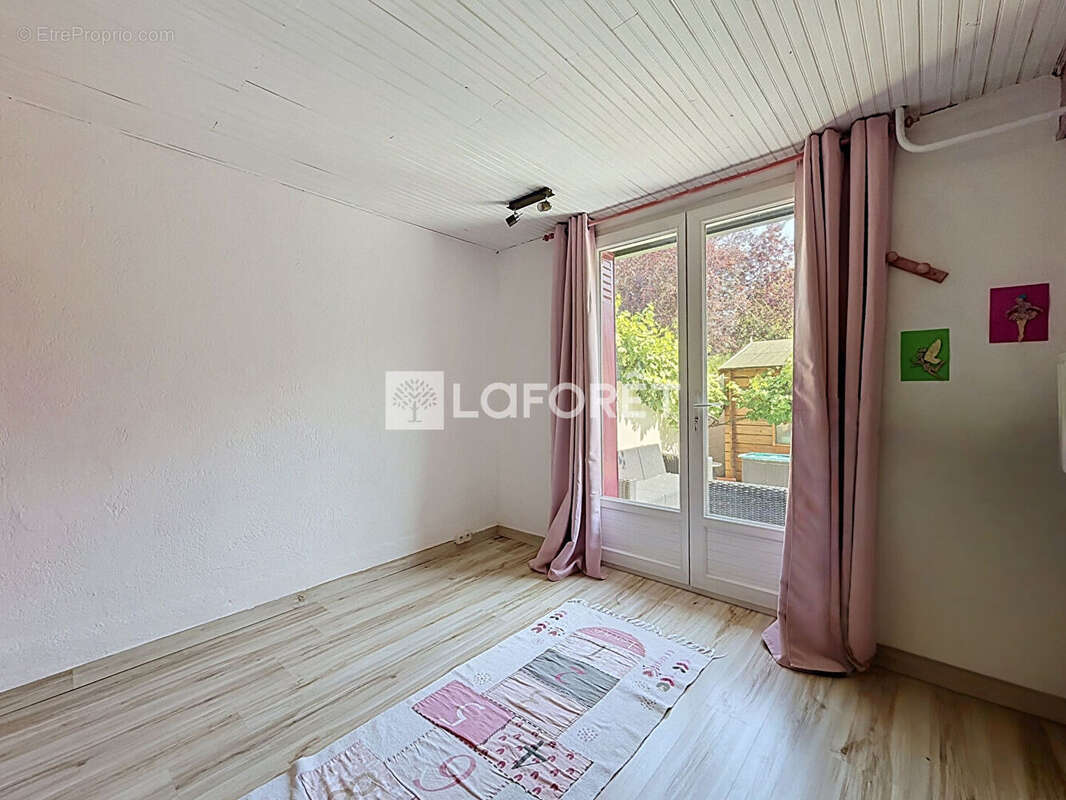 Maison Bourg La Reine 8 pièces 152 m2 - photo 10