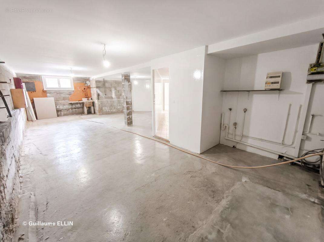 Grande maison avec piscine - photo 10
