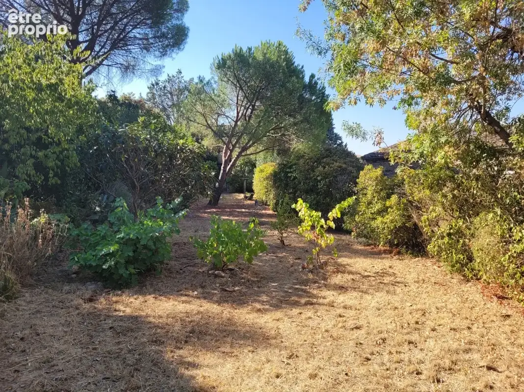 Jolie maison en pierres de 170 m² habitables avec jardin. - photo 2