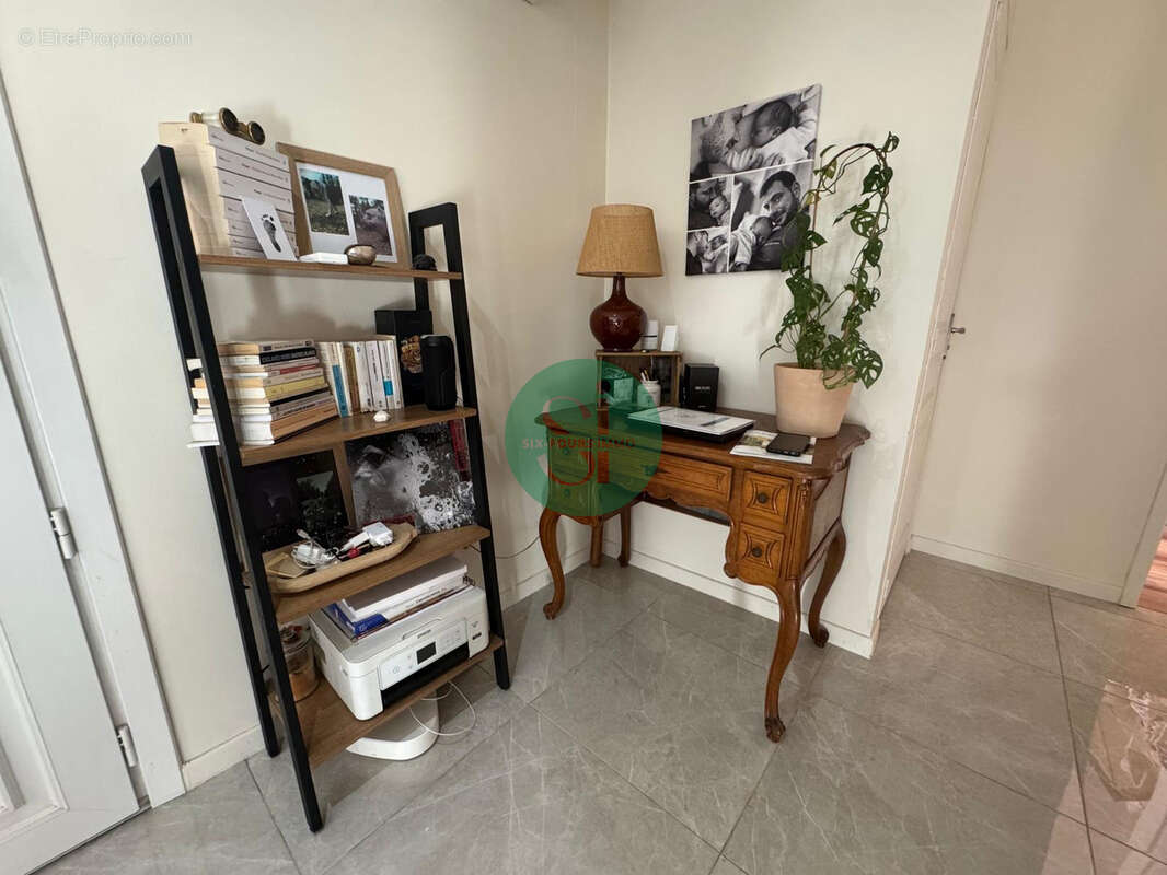 Charmante Maison  T2 en parfait état avec jardin et stationnement - photo 4