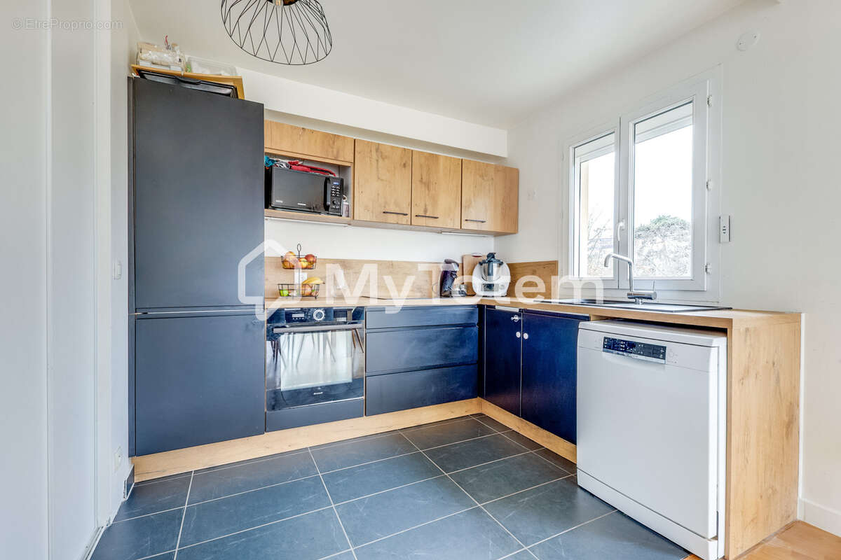 Appartement à COLOMBES