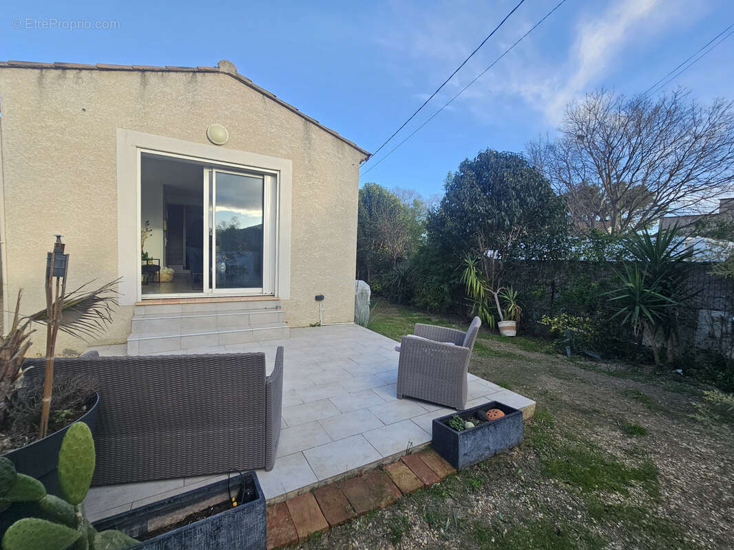 Maison à UCHAUD