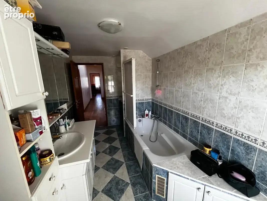 Maison familiale de 167 m2 avec dépendance - photo 9