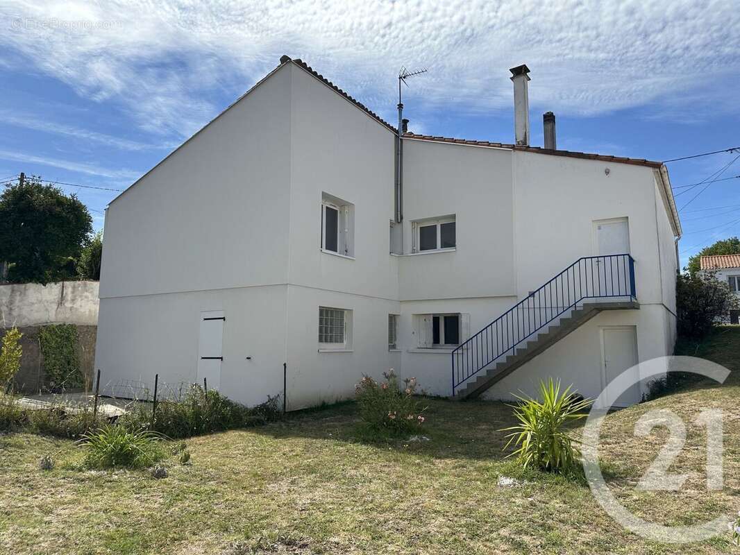 Maison 133 m² à Royan  - photo 4