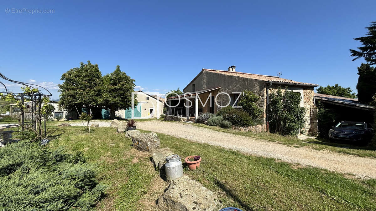 Maison à SAINT-PERAY