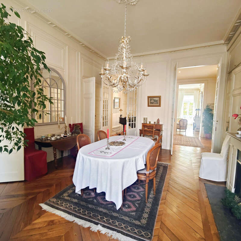 Appartement à LYON-6E