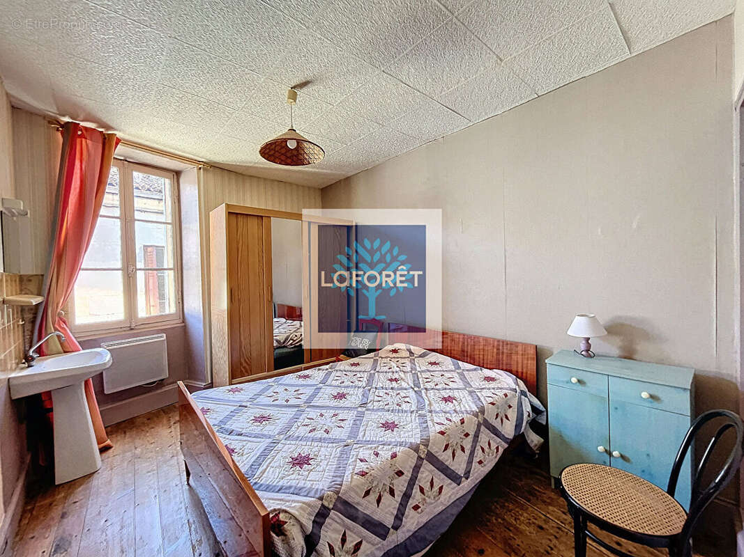 Appartement à BAIGNES-SAINTE-RADEGONDE