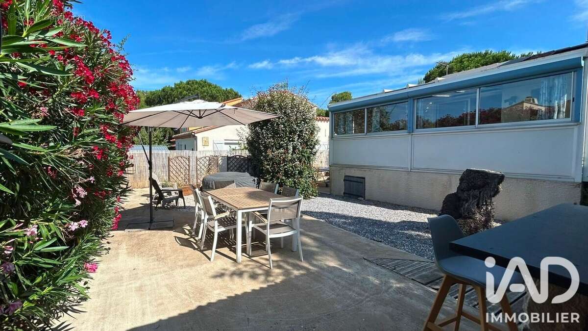 Maison 142 m² à Saint-Cyprien  - photo 3