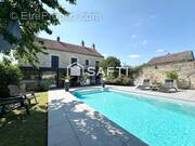 Photo 1 - Maison à SAVIGNY-LE-SEC