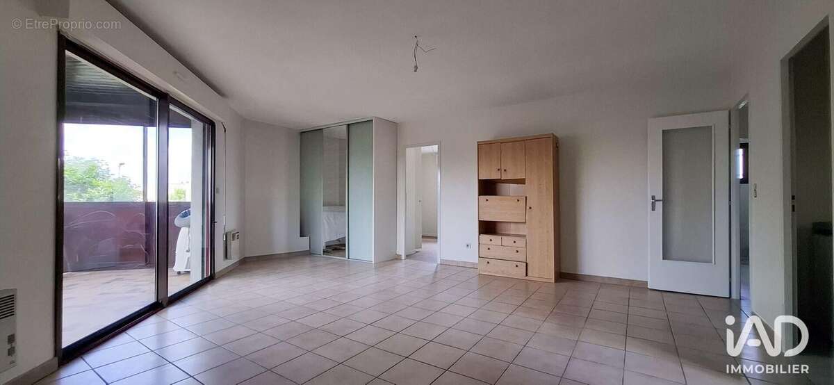 Photo 8 - Commerce à BLAGNAC