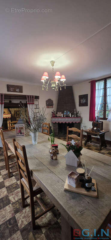 Maison à MONTFORT-SUR-RISLE