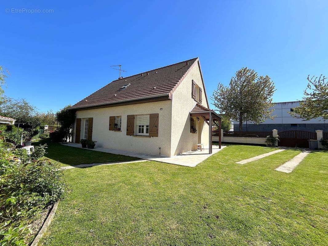 Pavillon proche centre-ville - photo 11
