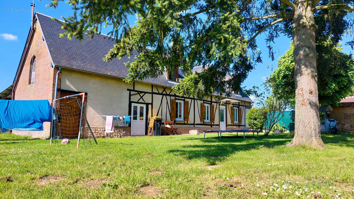 Maison à SYLVAINS-LES-MOULINS