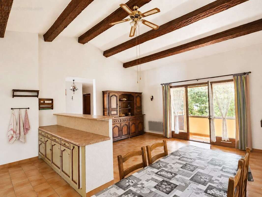 Maison à SERANON