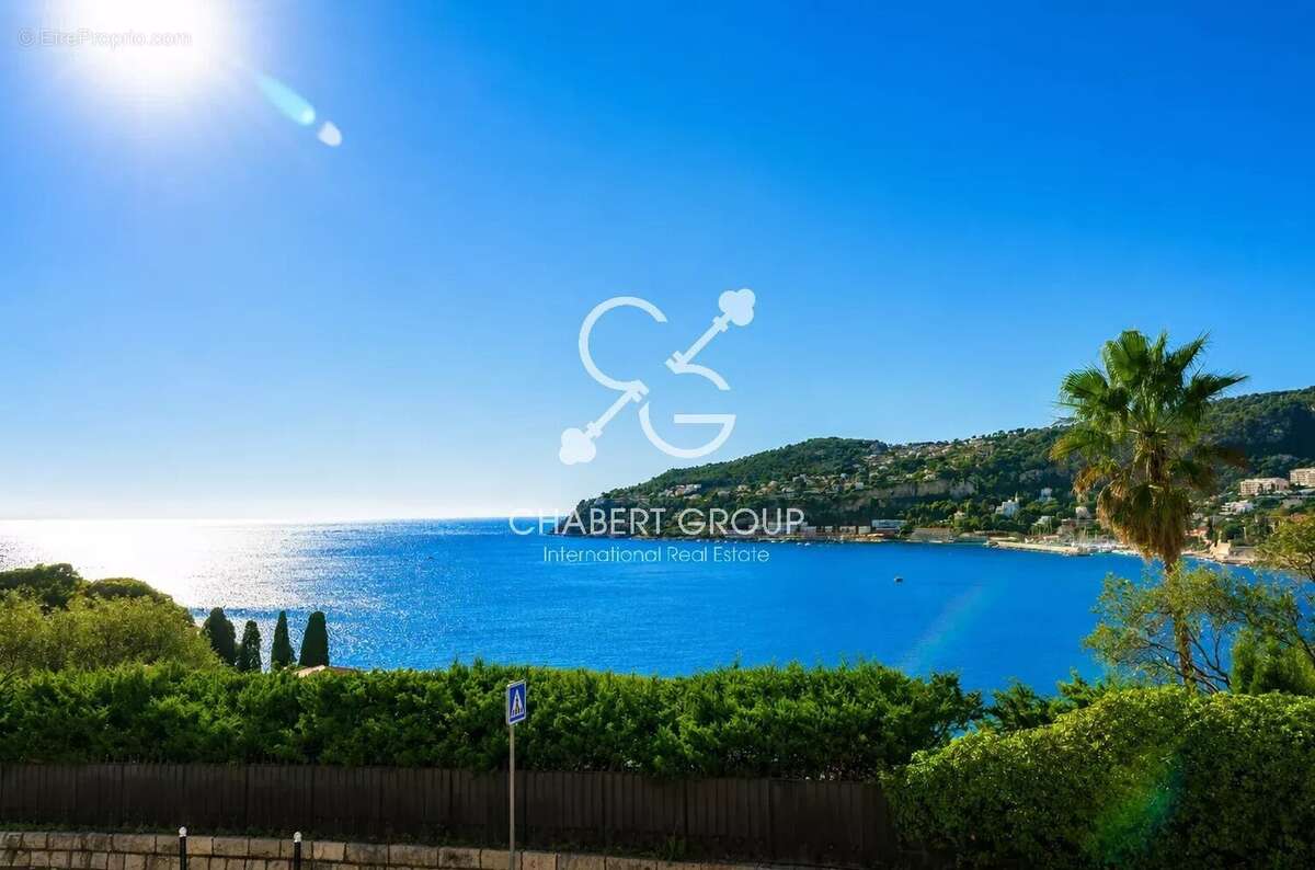 Exclusivité - villefranche-sur-mer - appartement - 3 pièces - 44,15 m² - splendide vue mer - terrasse - photo 7