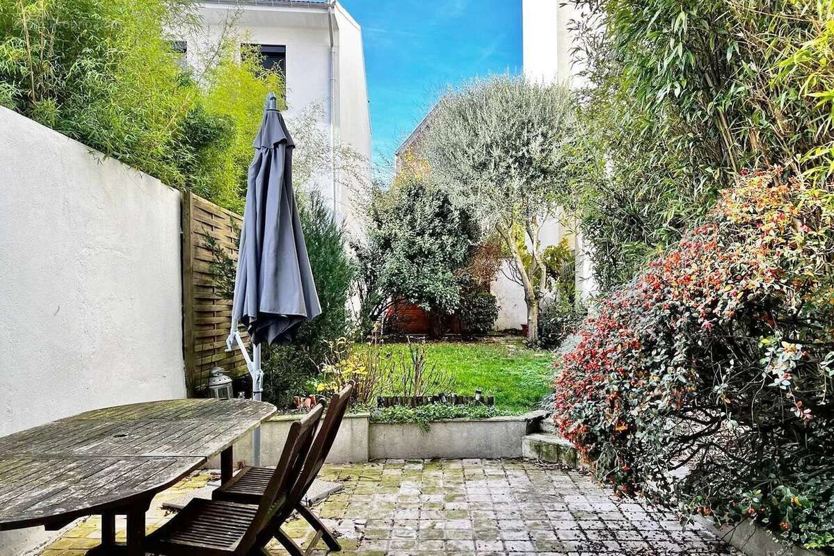 Maison à LE PERREUX-SUR-MARNE