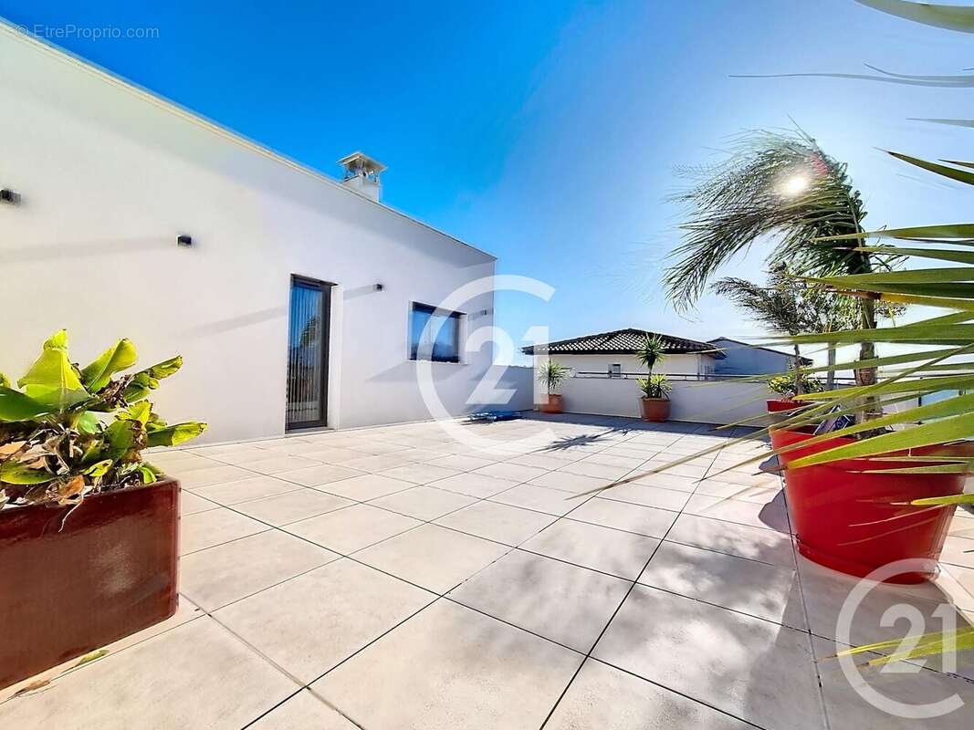 Maison à LATOUR-BAS-ELNE