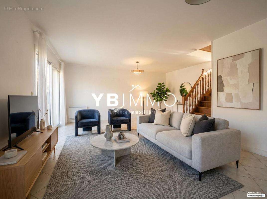 Maison à VIEILLE-EGLISE-EN-YVELINES