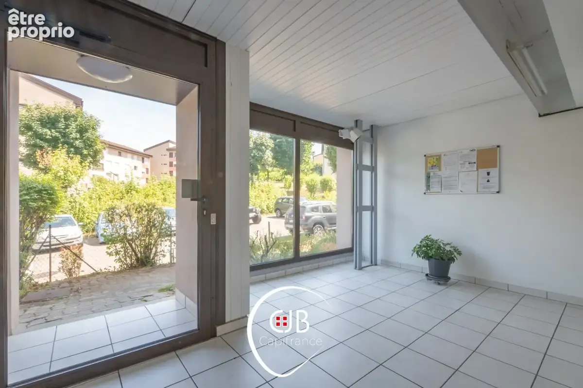Appartement à vendre 2 pièces CRAN GEVRIER (74) - photo 7