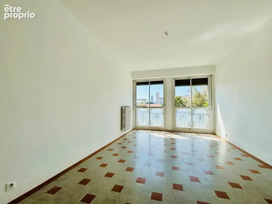 Appartement à MARSEILLE-9E