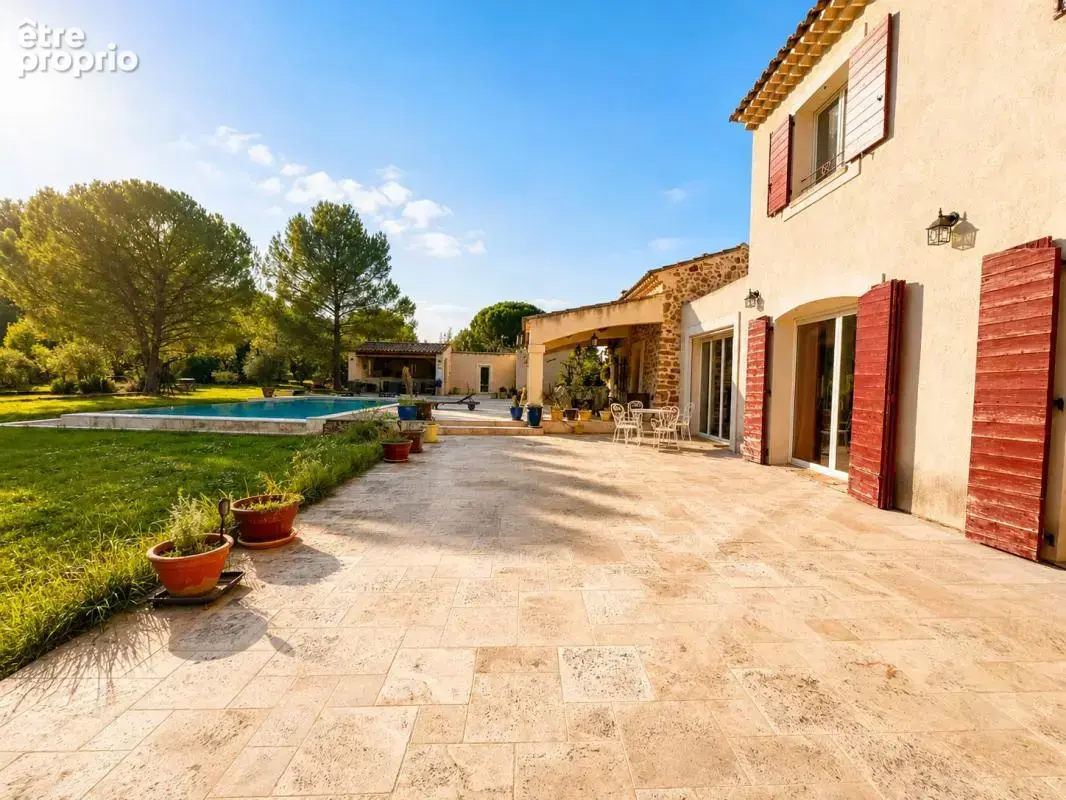 Magnifique propriété à Trets au calme sur parcelle de 4358 m² - photo 6