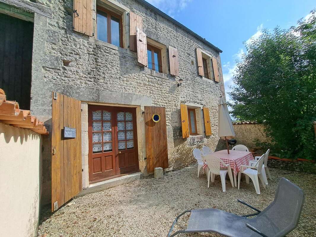 Photo 5 - Maison à SAINT-PIERRE-DE-JUILLERS