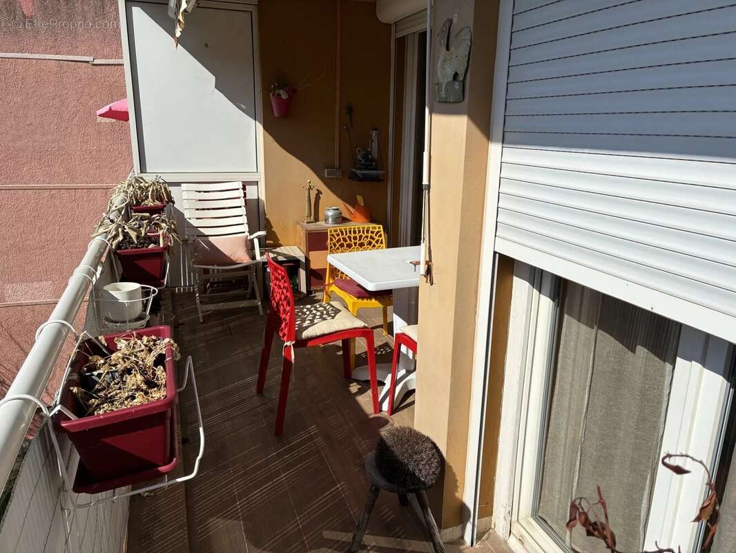 Appartement à VENELLES