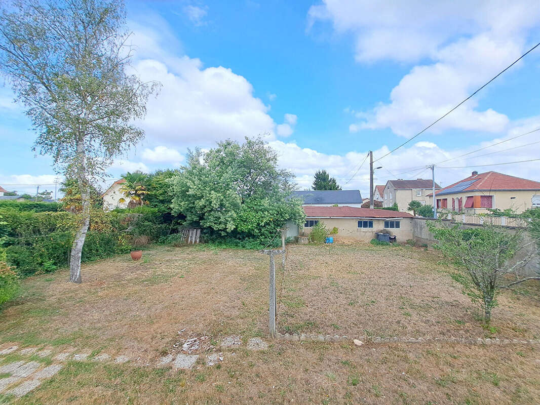 Maison à CHATELLERAULT