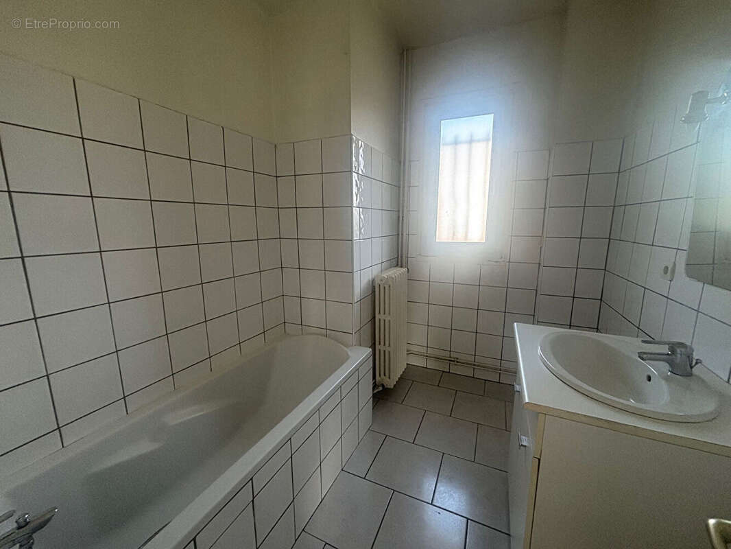 Appartement à SAINT-ETIENNE