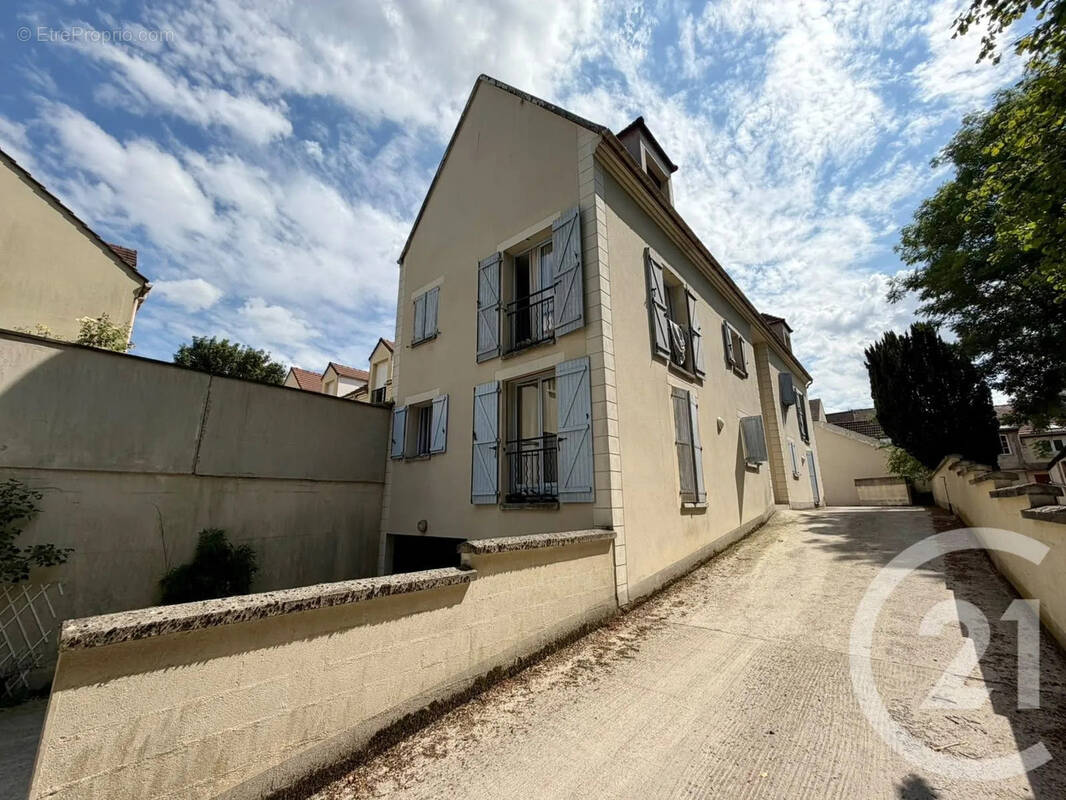 Appartement à DAMMARTIN-EN-GOELE
