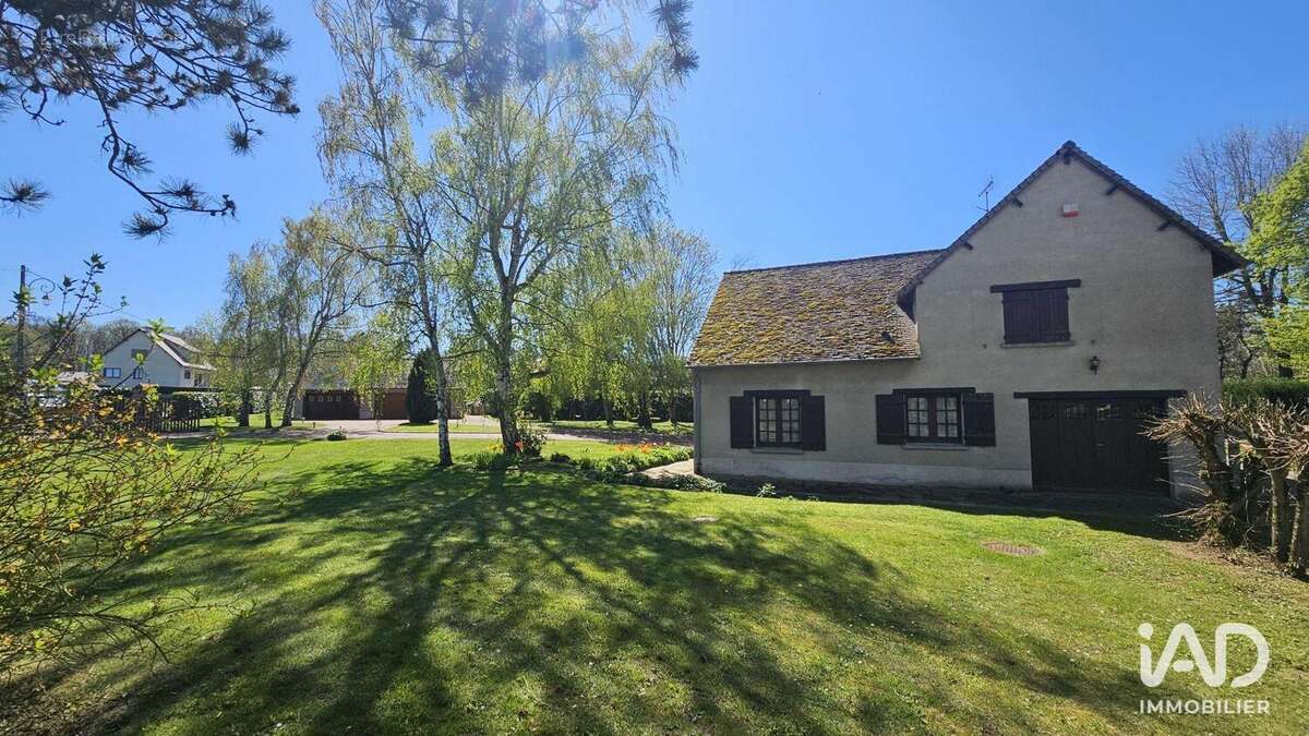 Photo 2 - Maison à HOUDAN