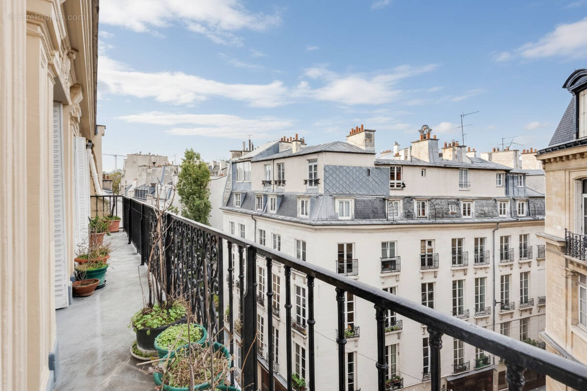 Appartement à PARIS-6E