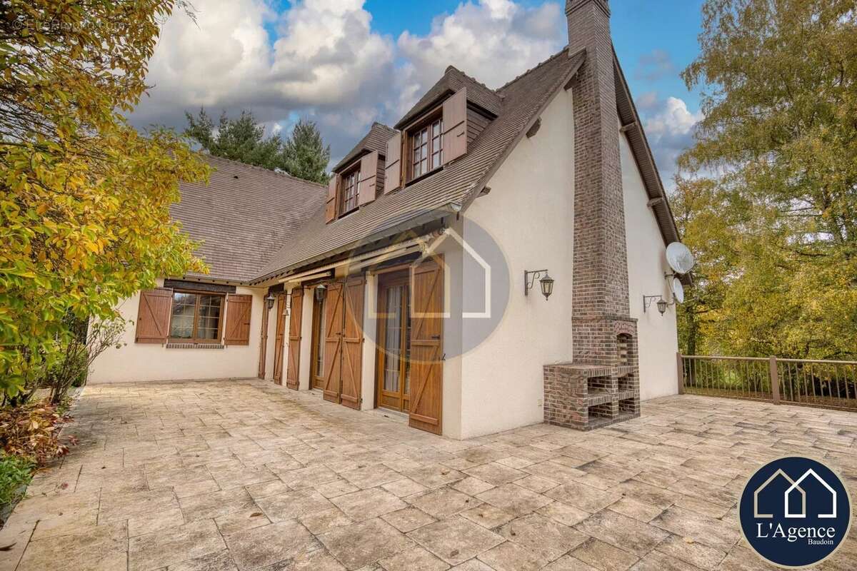 Maison à SAINT-PREST