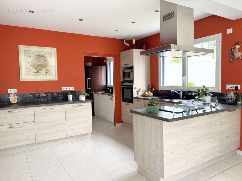 Maison à LA TURBALLE