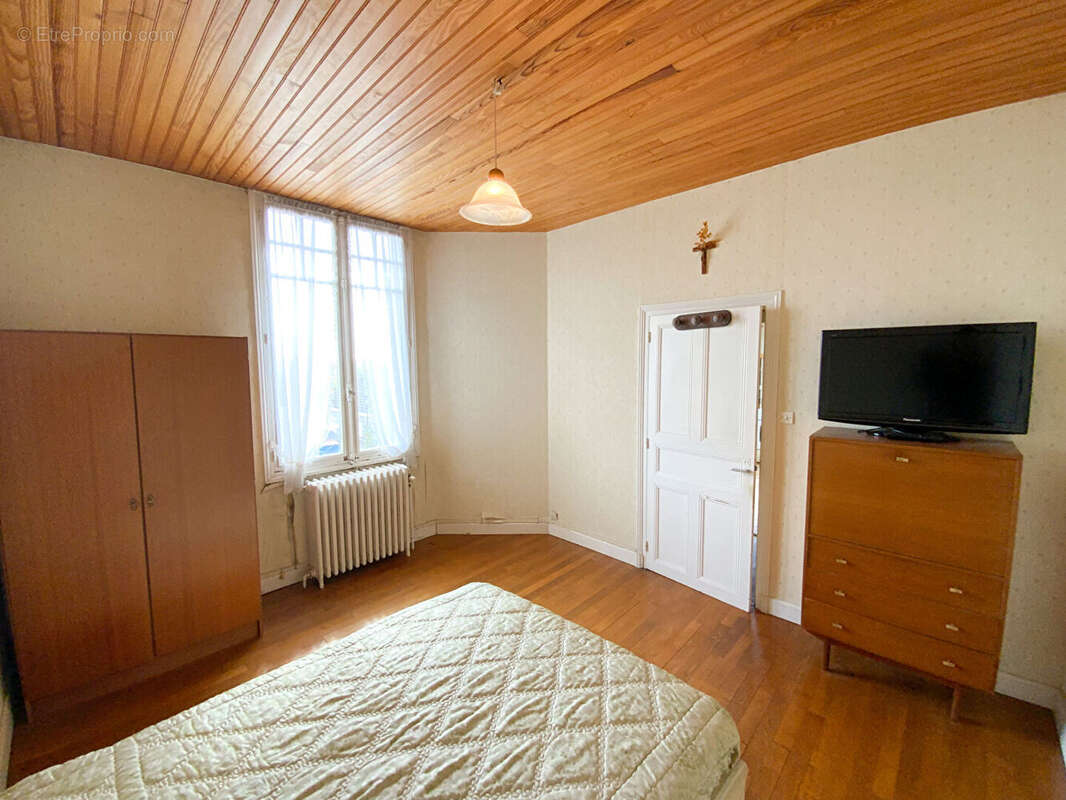 Maison à LE CREUSOT