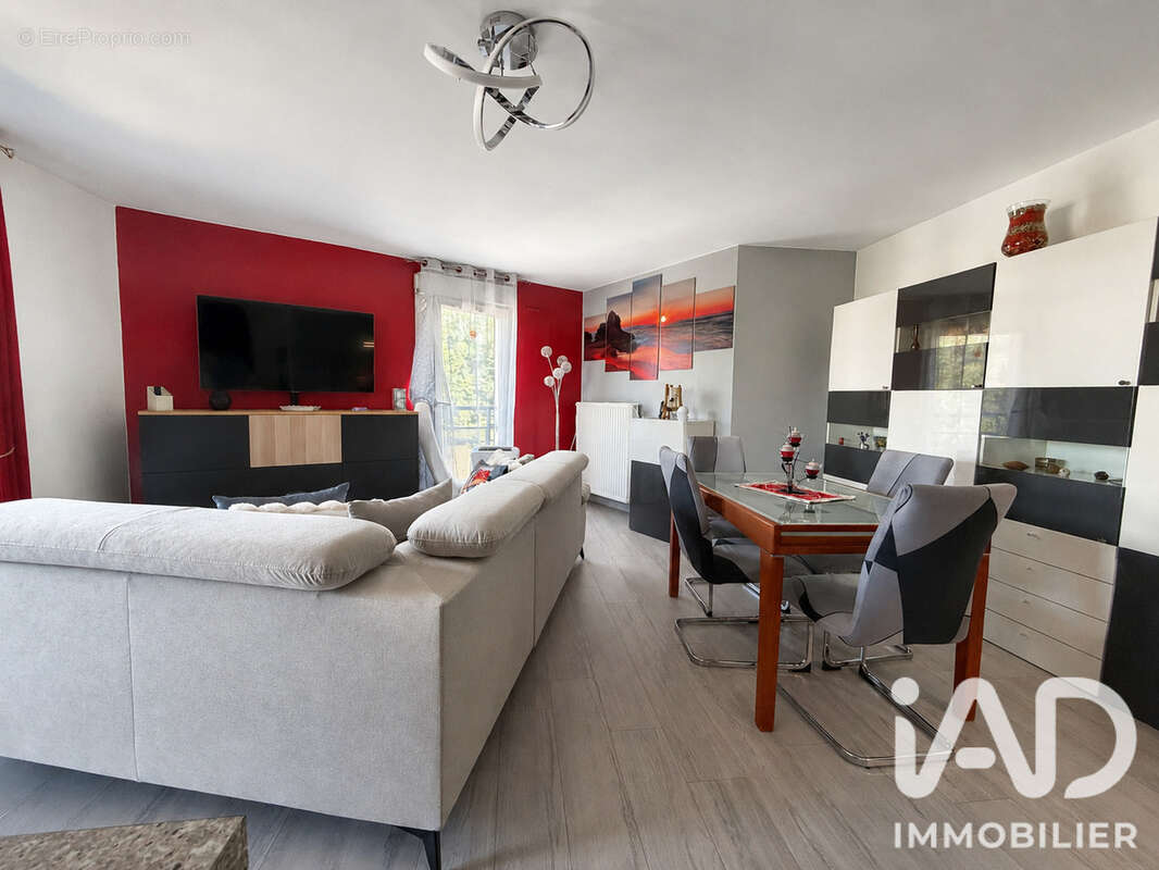 Appartement 82 m² à Torcy  - photo 2